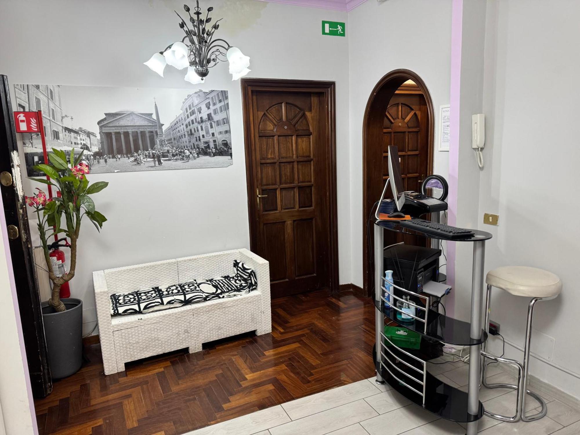 Destination In Rome Hostel Exterior foto